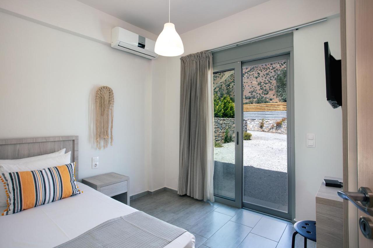 Evgoro Luxury Suites Агиа Галини Экстерьер фото