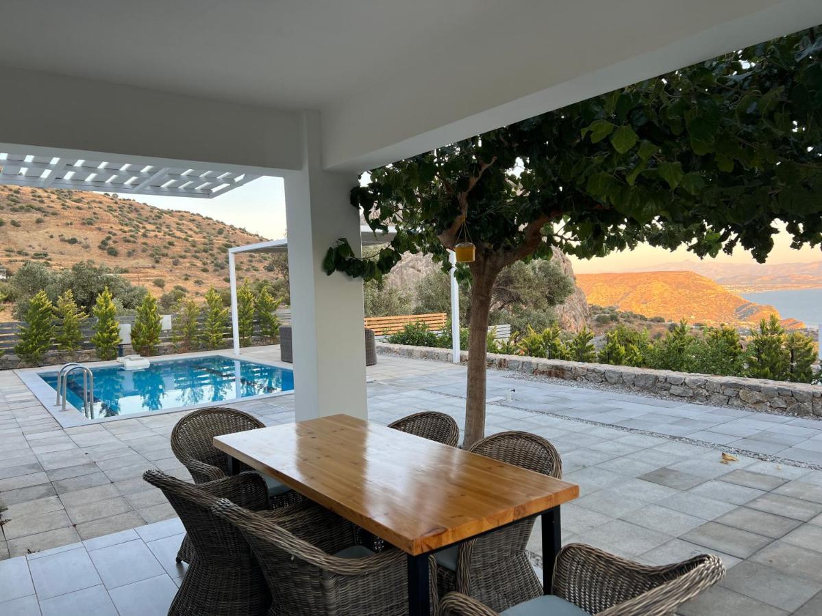 Evgoro Luxury Suites Агиа Галини Экстерьер фото