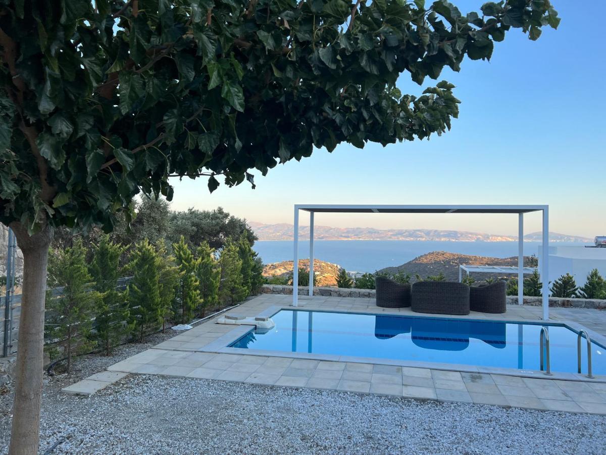 Evgoro Luxury Suites Агиа Галини Экстерьер фото